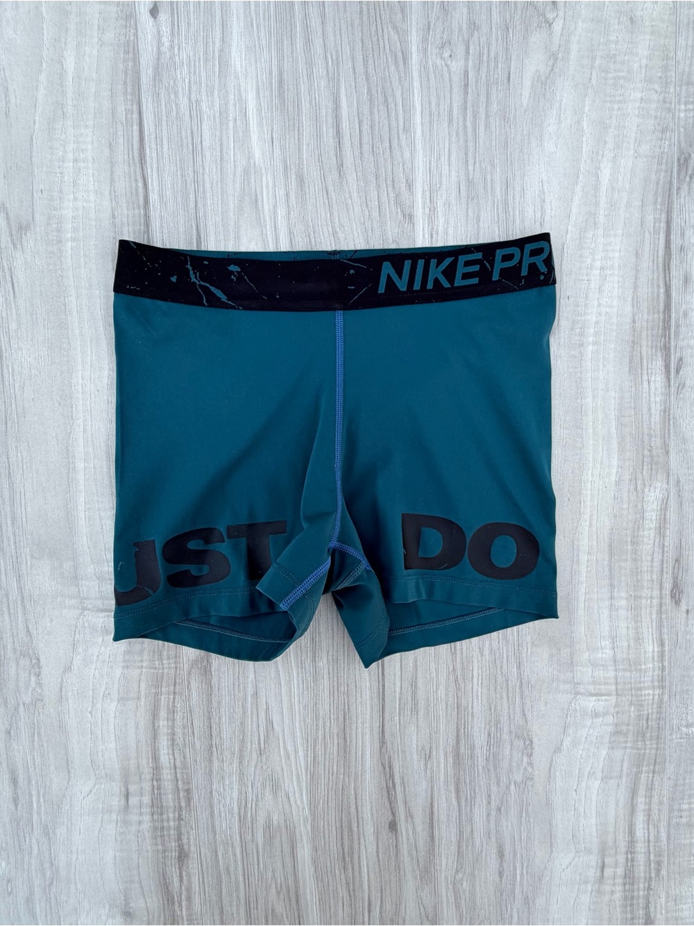 Nike Pro compression shorts - Women’s